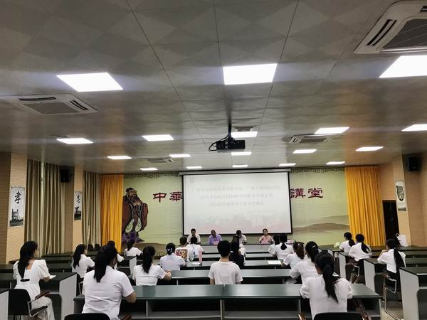 调整大小 2020级学前教育专业开学典礼现场.JPG